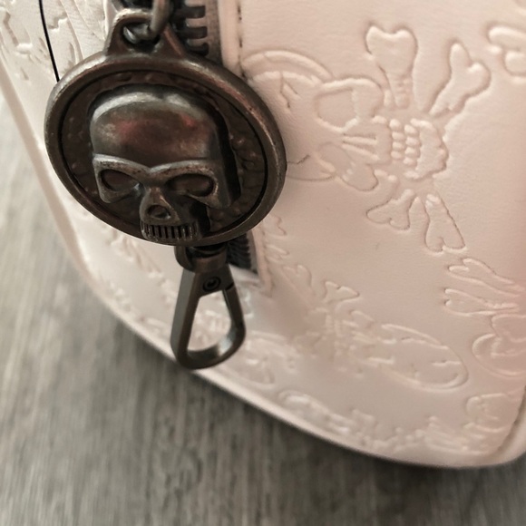 Ed Hardy White Faux Leather Satchel Embossed Skull & Rhinestones Bag Charm NWT - Picture 12 of 16